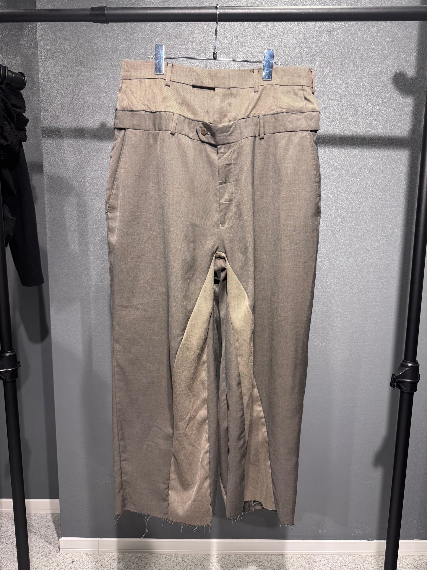 SAIKOUCHIKU double beige パンツ