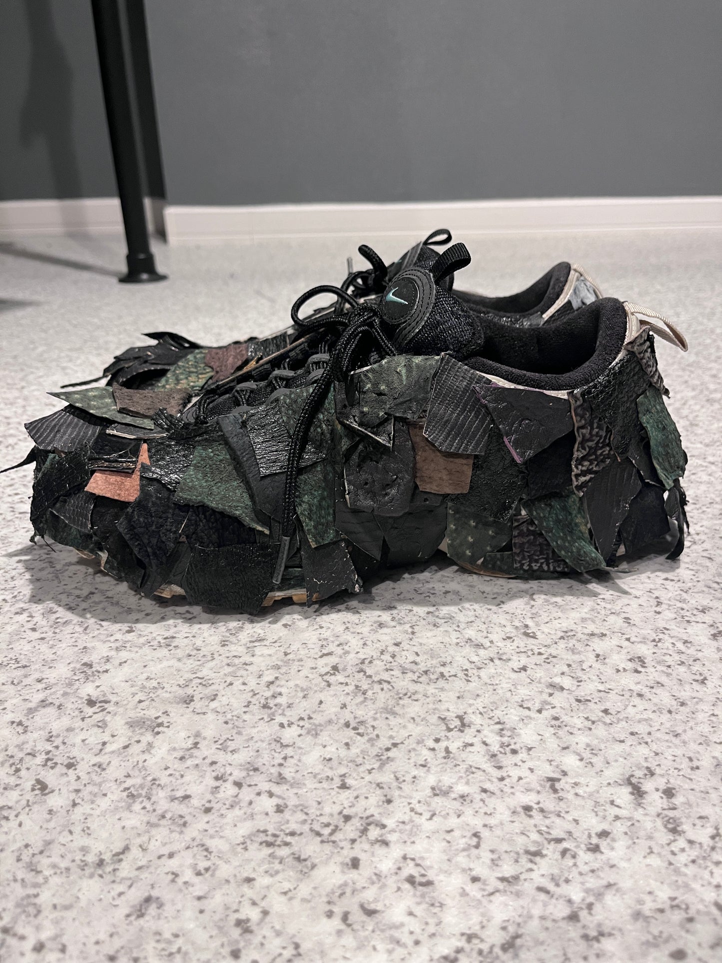 【ELITE SERVICE】VENOM Sneakers
