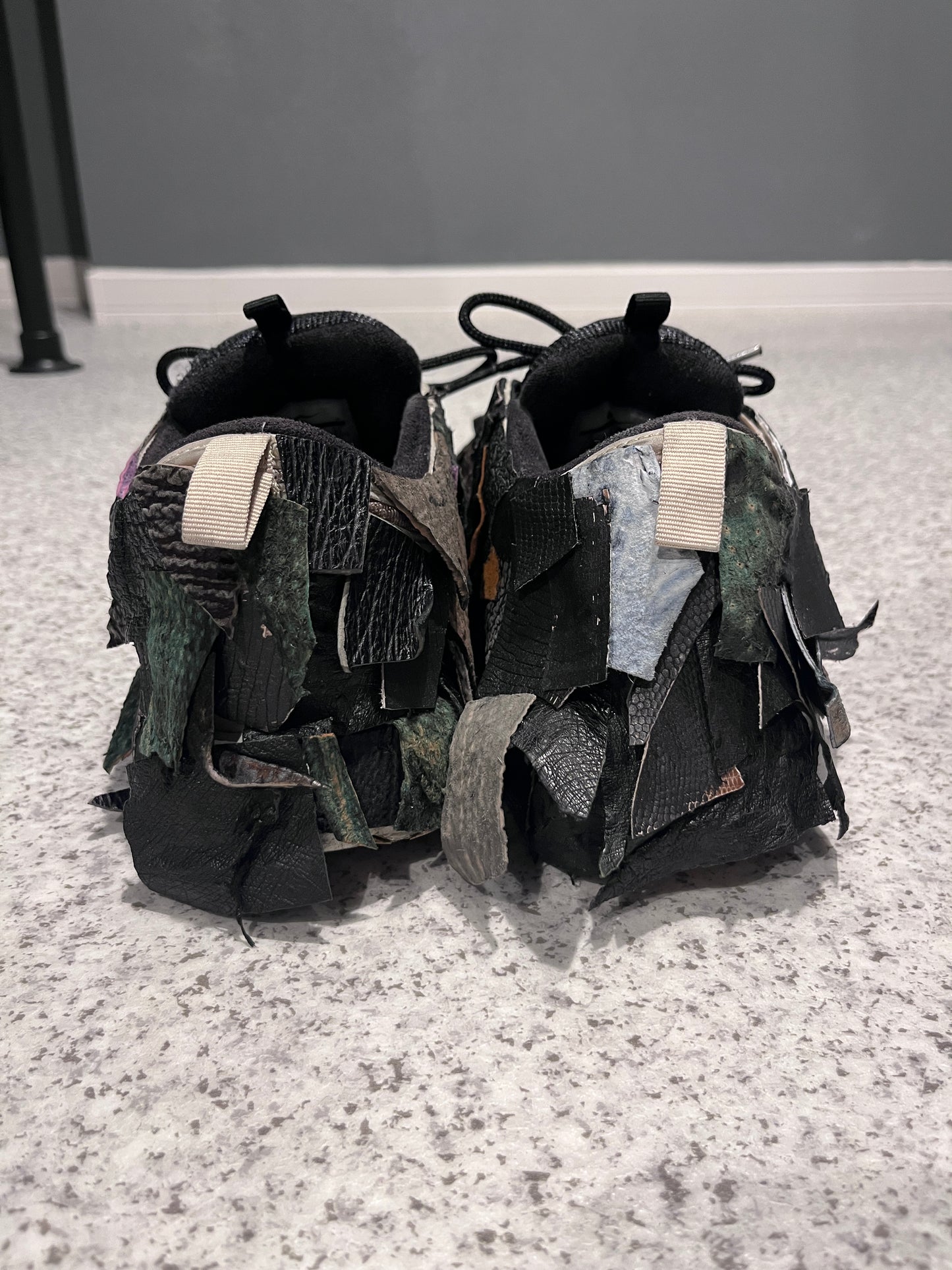 【ELITE SERVICE】VENOM Sneakers
